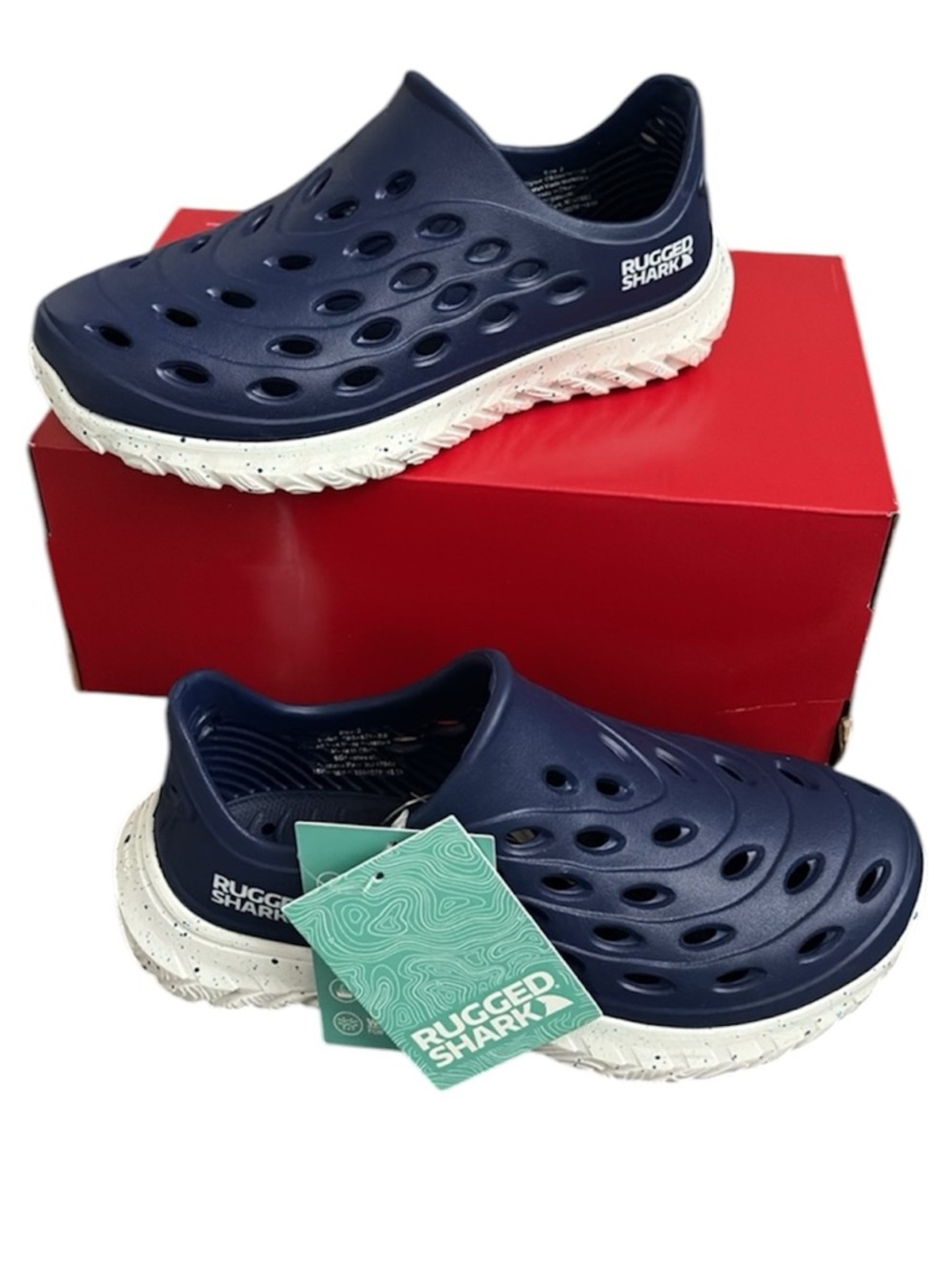NWT Rugged Shark Rift Water Shoes Youth 2 Navy
